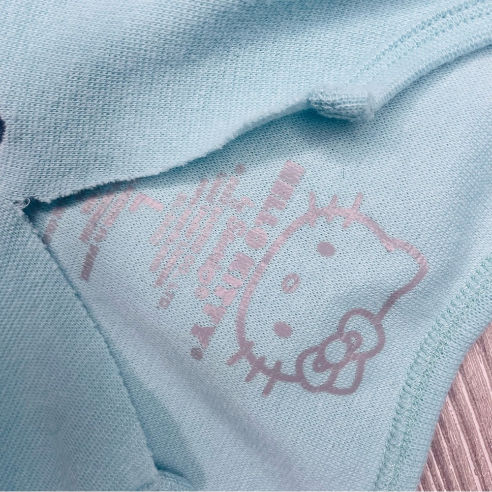 Sanrio Hello kitty large cropped blue short sleeve t shirt - Picture 2 of 3